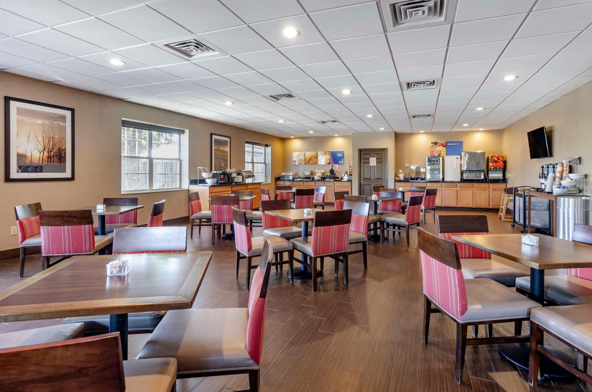 Comfort Inn & Suites Raphine - Lexington Near I-81 And I-64 Ngoại thất bức ảnh