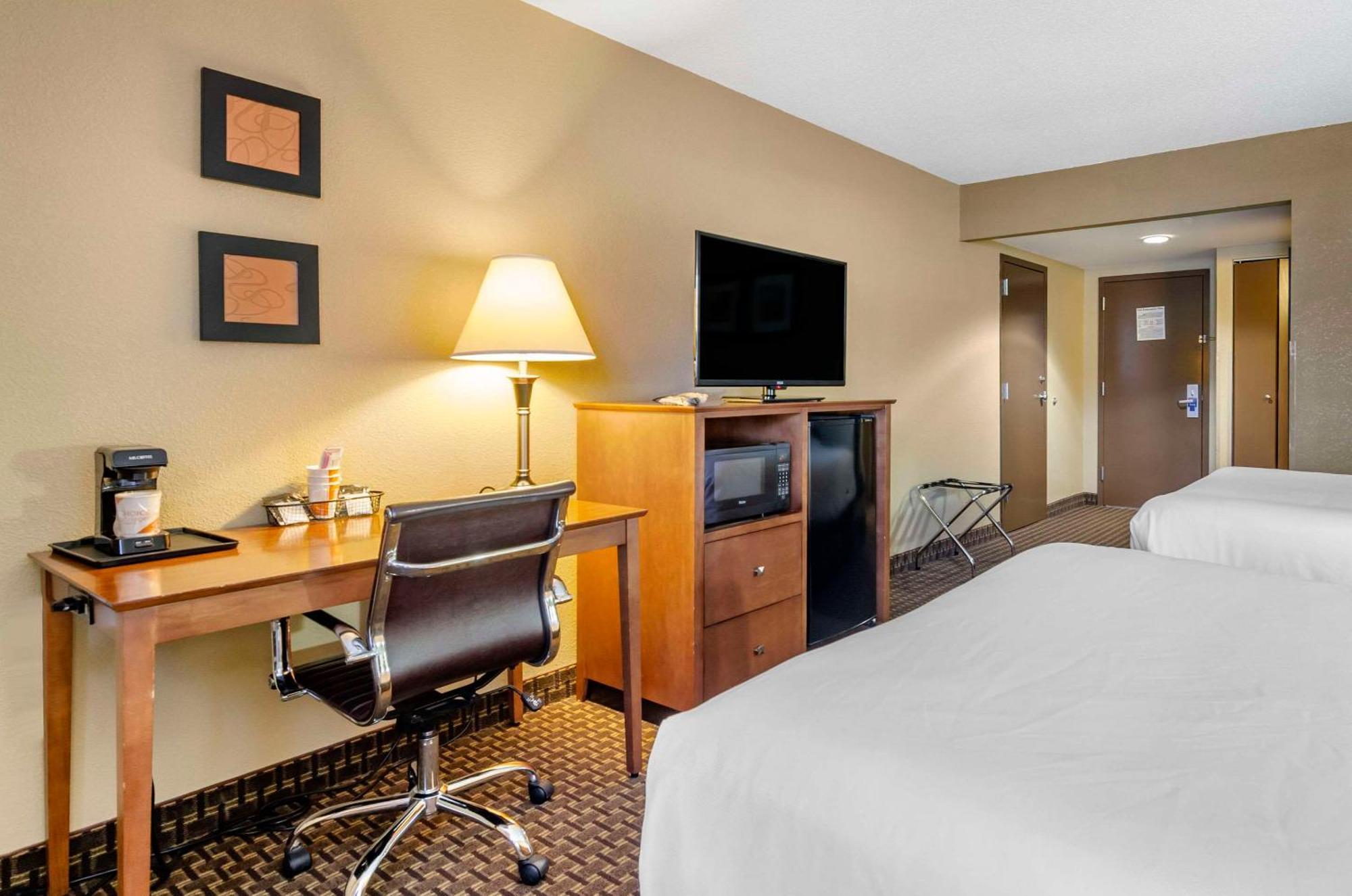 Comfort Inn & Suites Raphine - Lexington Near I-81 And I-64 Ngoại thất bức ảnh